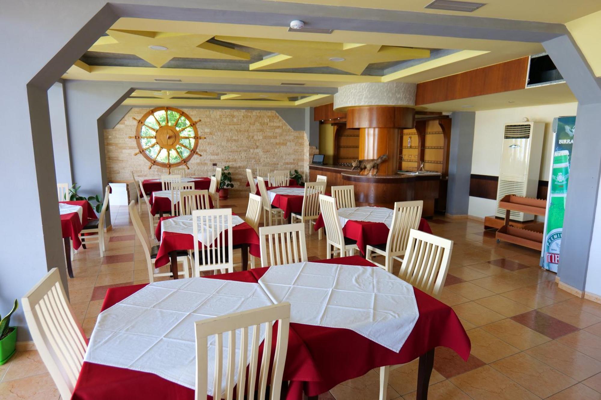 Edva Resort Radhimë Dış mekan fotoğraf