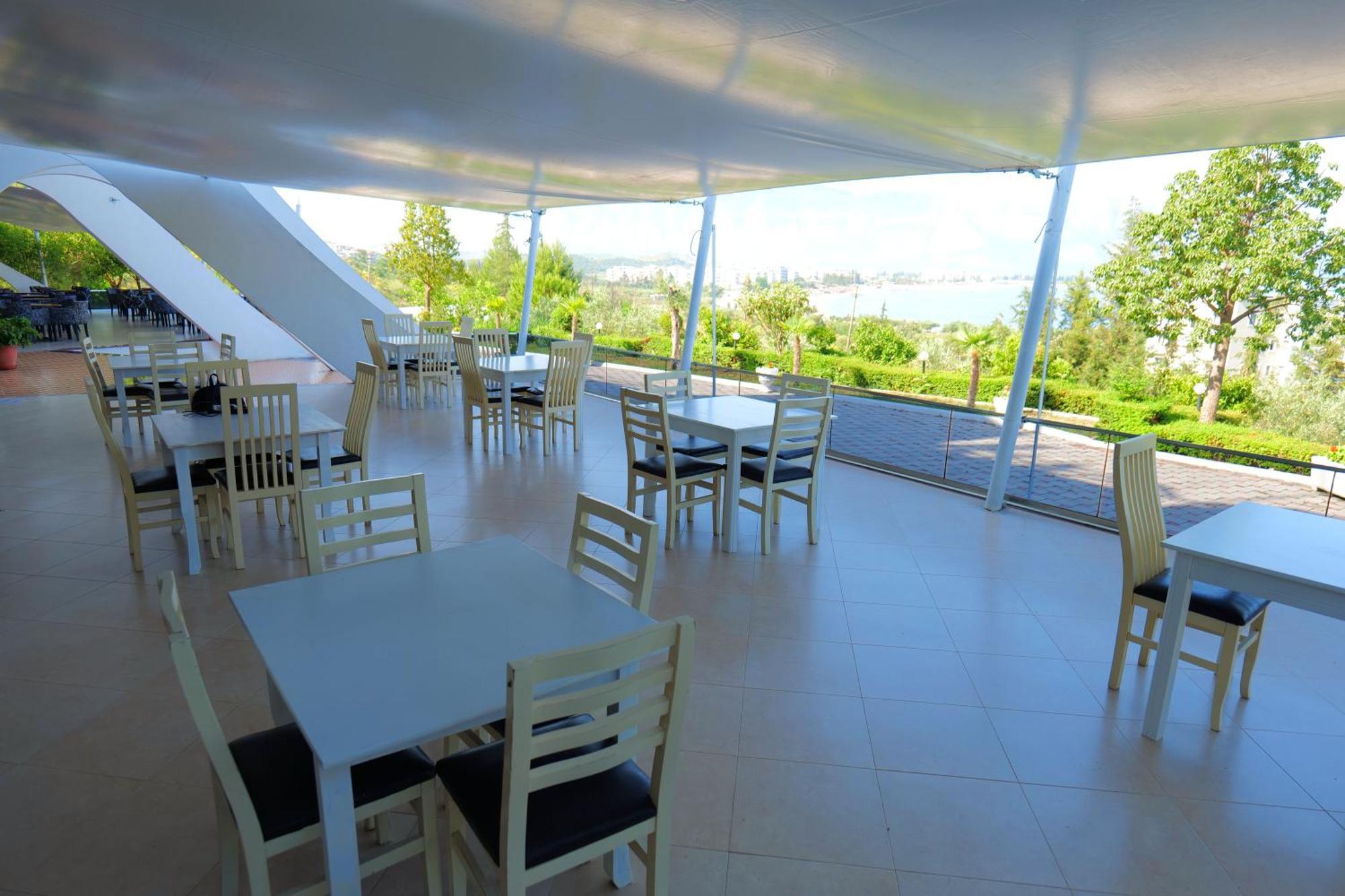 Edva Resort Radhimë Dış mekan fotoğraf