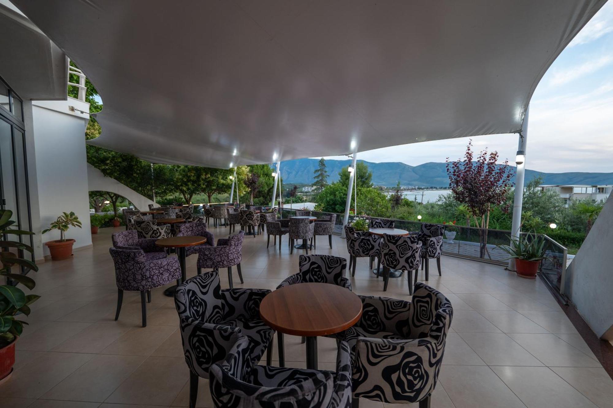 Edva Resort Radhimë Dış mekan fotoğraf