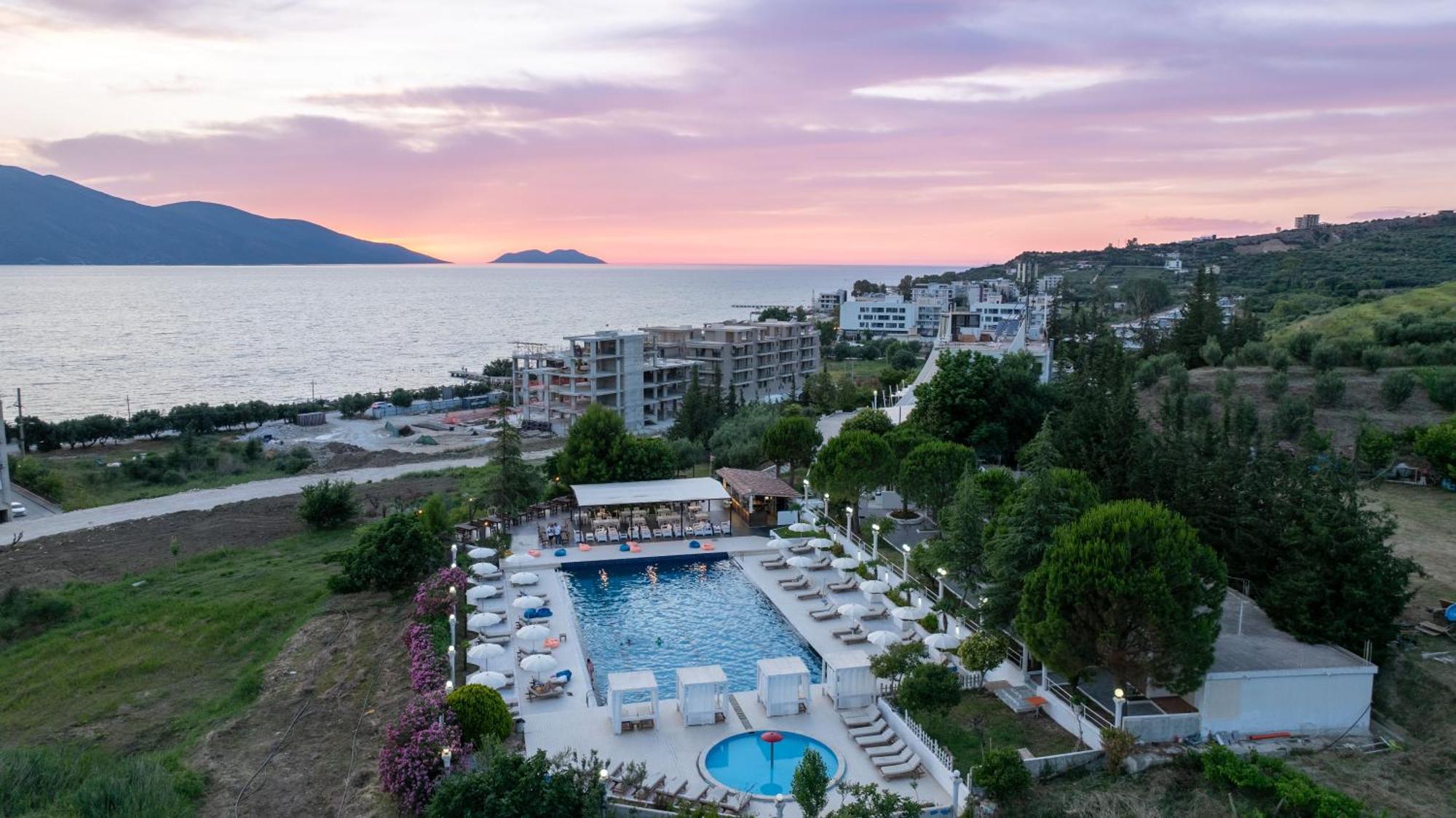 Edva Resort Radhimë Dış mekan fotoğraf