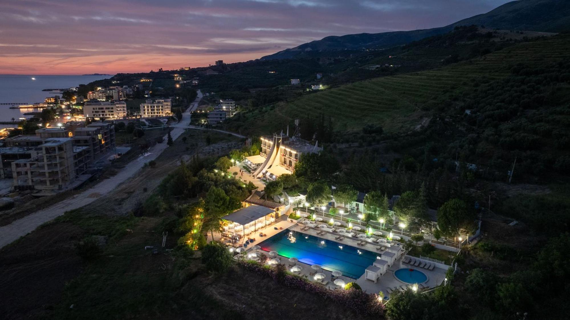 Edva Resort Radhimë Dış mekan fotoğraf